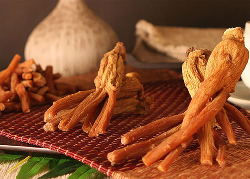 Đông trùng hạ thảo ngâm hồng sâm