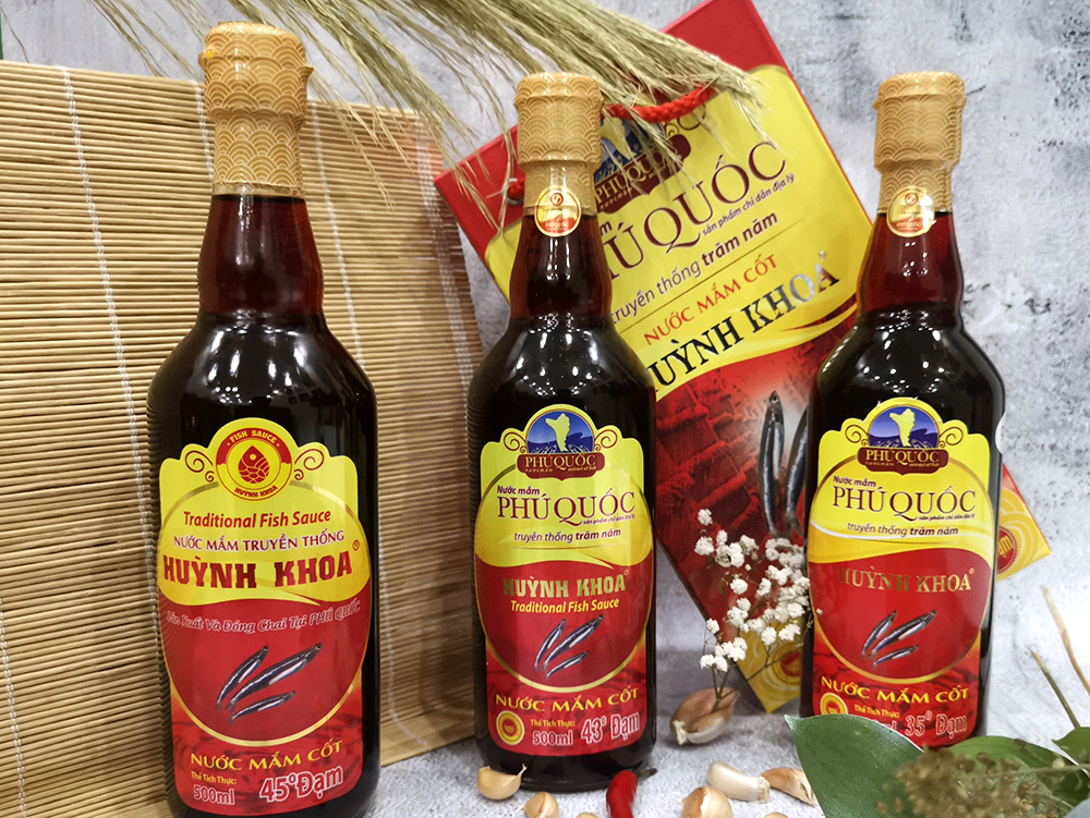 Màu sắc