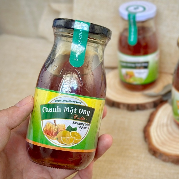 Dùng mật ong và nước chanh