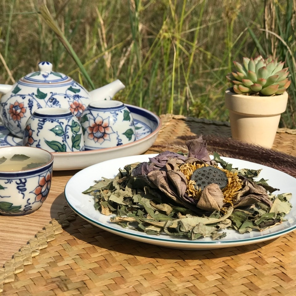 Uống Trà Sen Có Tác Dụng Gì? Lưu Ý Khi Uống Trà Sen