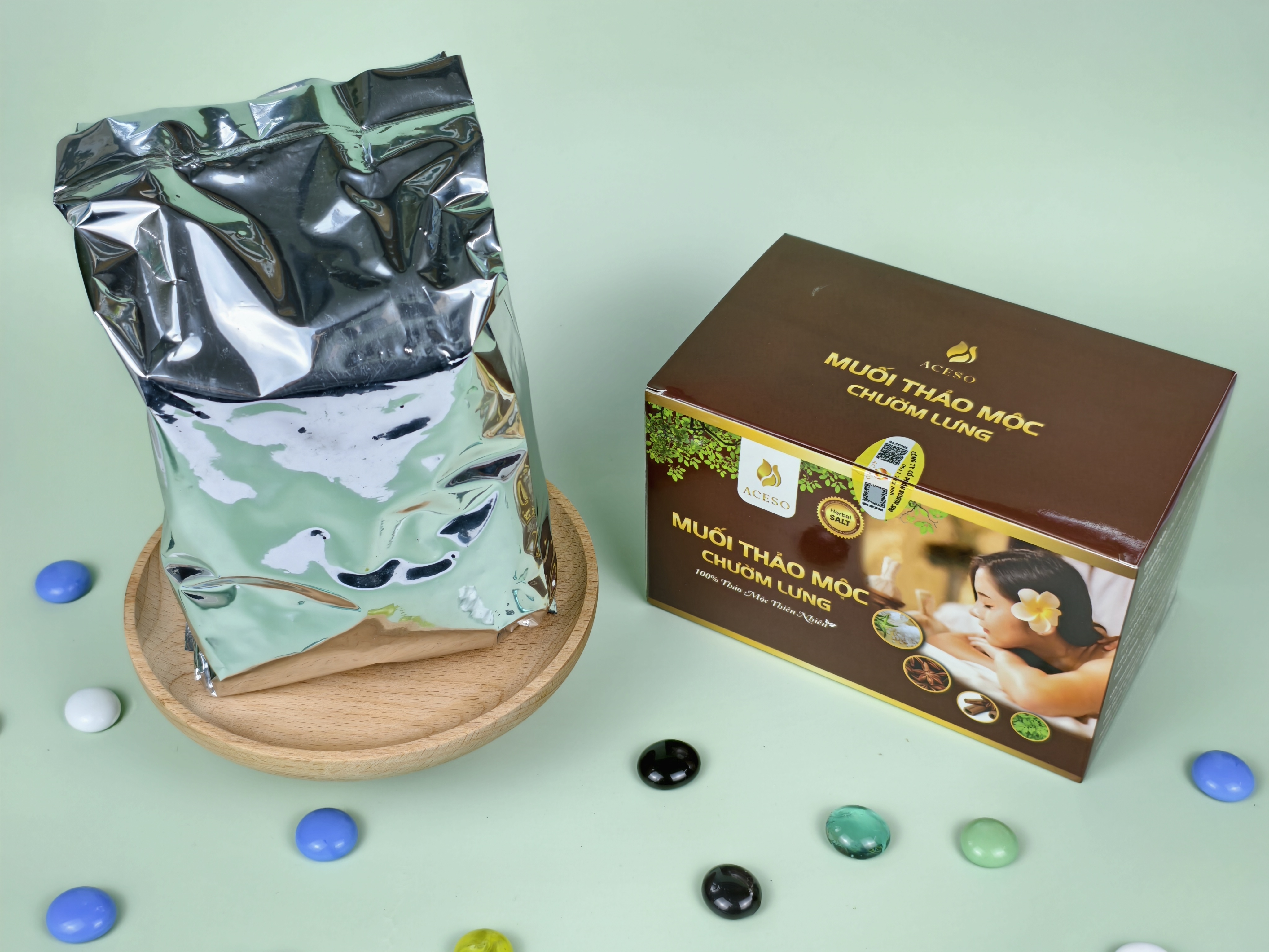 3. Vì sao nên chọn muối thảo mộc chườm lưng Aceso?