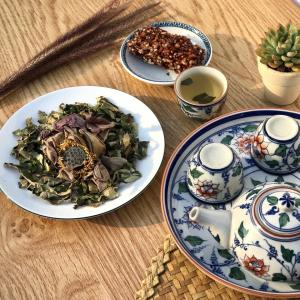 Tác Hại Của Lá Sen Là Gì?