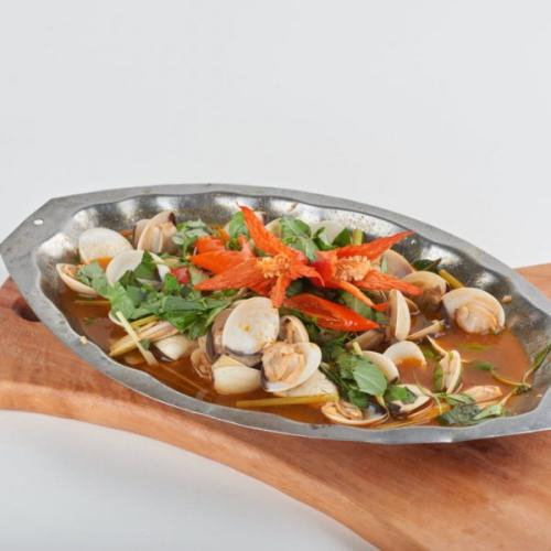 Nghêu Xào Lá Quế
