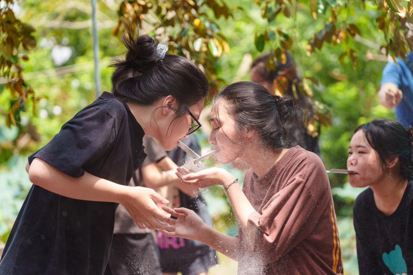 Truyền bột bằng miệng