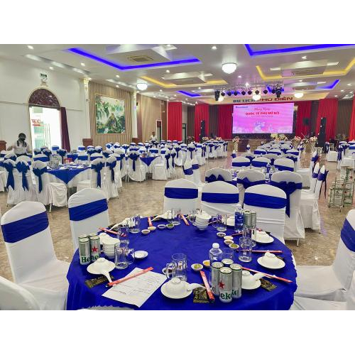 🍽️ Gala lunch – Thưởng thức ẩm thực ngon miệng