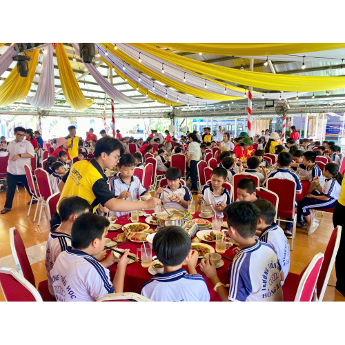 Thưởng thức những món ăn ngon và hấp dẫn tại Phú Điền