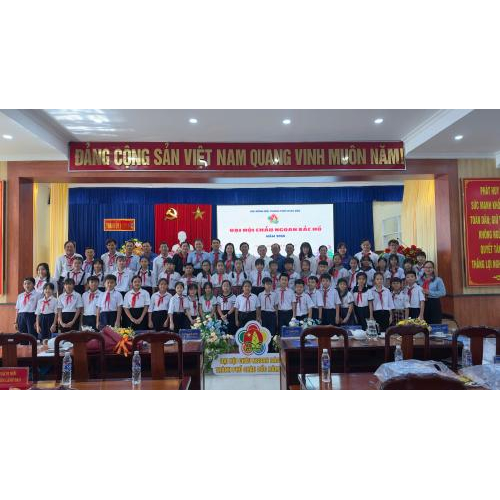 Châu Đốc Tổ Chức Đại Hội Cháu Ngoan Bác Hồ Năm 2025