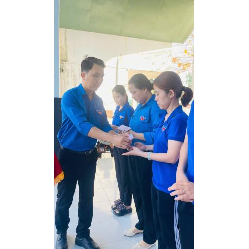 Hình ảnh hoạt động