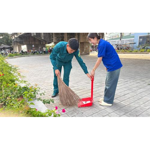 Công trình công thanh niên "Trồng hoa mười giờ"