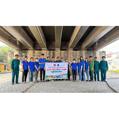 Công trình công thanh niên "Trồng hoa mười giờ"