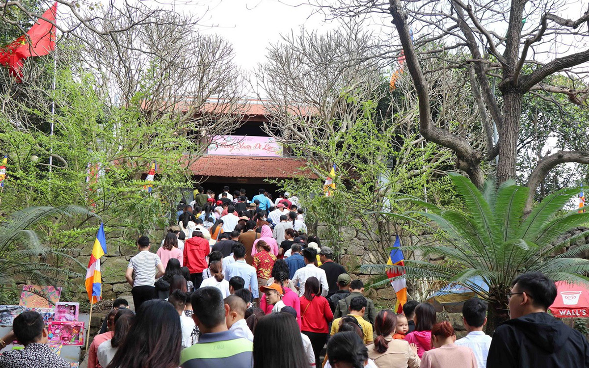 Lễ hội chùa Phật Tích