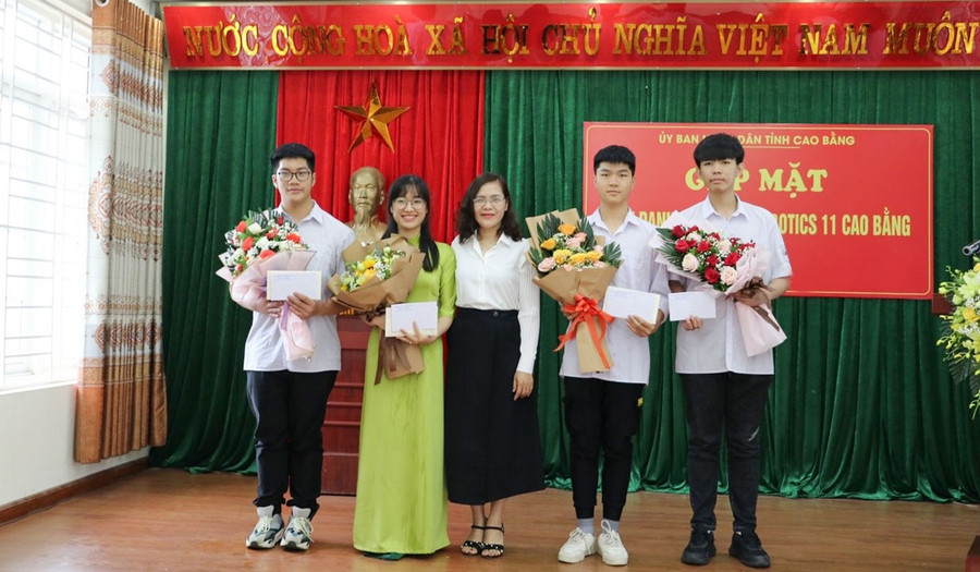 Ngành GD&ĐT Cao Bằng: Đổi mới mô hình quản lý, nâng cao hiệu quả hệ thống giáo dục