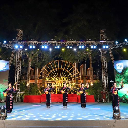 Chương Trình Nghệ Thuật Chào Mừng Quốc Khánh 2/9 Và Đại Hội Thi Đua Yêu Nước Tỉnh Cao Bằng Lần Thứ VI