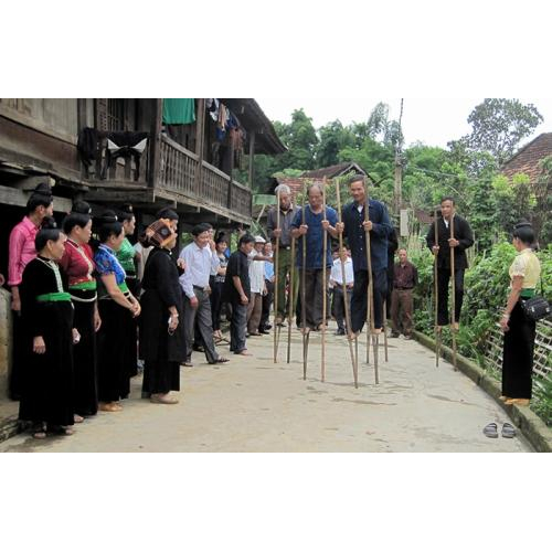 Lễ Xên mường, Xên bản- Ngày hội văn hóa cộng đồng trong bản làng người Thái
