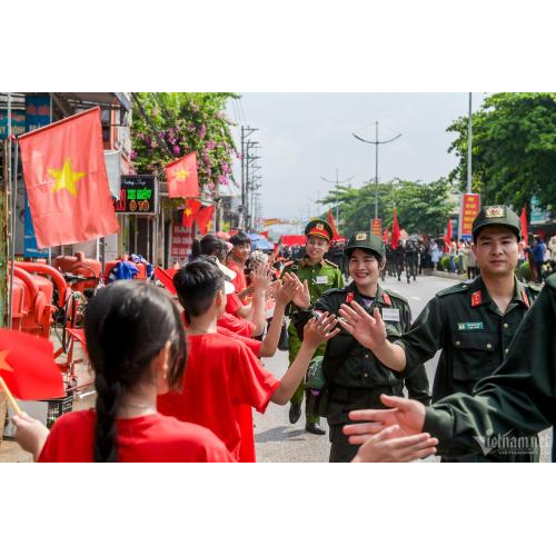  Bản hùng ca Điện Biên: Xúc động và tự hào 