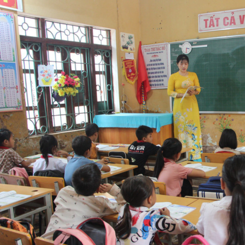 Điện Biên Nỗ Lực Giải Quyết Tình Trạng Thiếu Giáo Viên