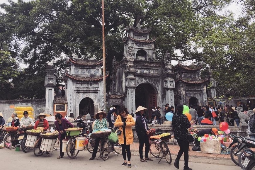 Các phần chính trong lễ hội đền Mẫu