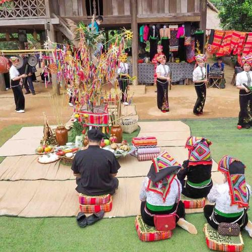 Lễ Hội Cầu Mưa