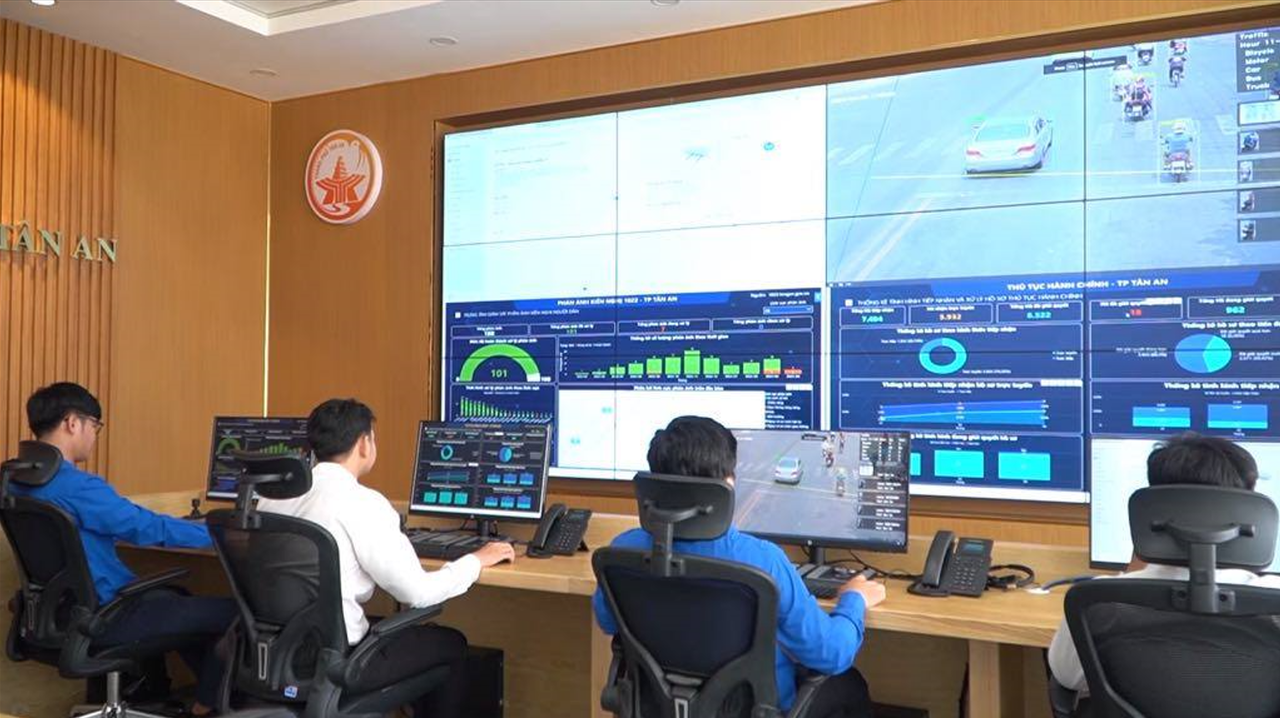 Tích hợp nền tảng số, xây dựng chính quyền phục vụ