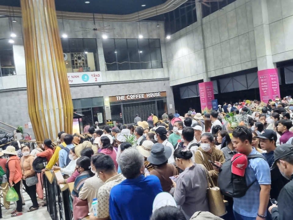 Giới thiệu sơ lược về nhà hàng