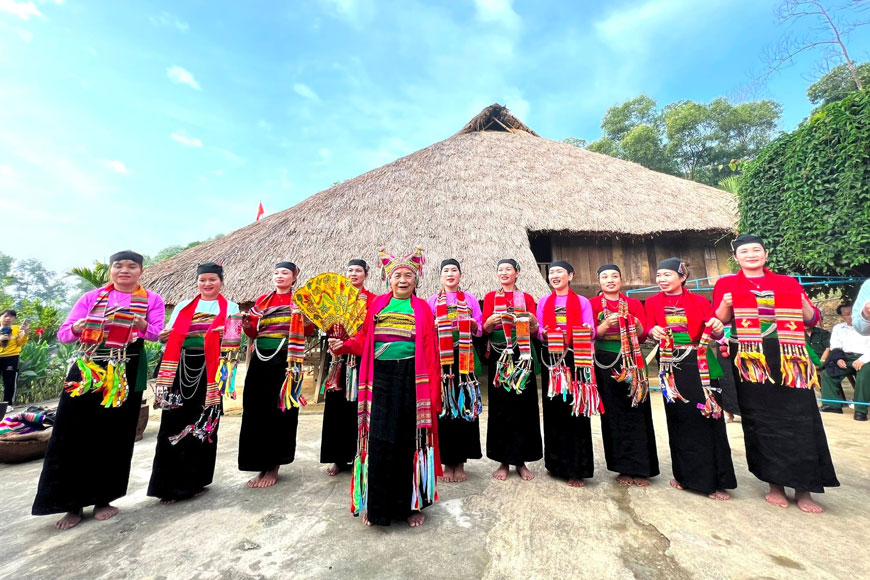 Nét đặc sắc khi ghé thăm lễ hội Pôồn Pôông