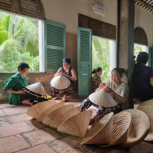 Làng Nghề Chằm Nón Lá Long Hồ