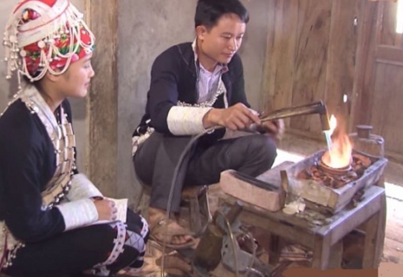 Giới thiệu làng nghề chạm khắc bạc Séo Pờ Hồ