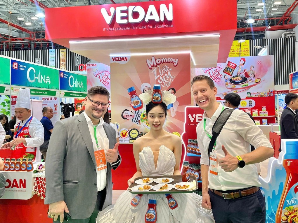 Hàng nghìn người tham quan gian hàng Vedan tại triển lãm