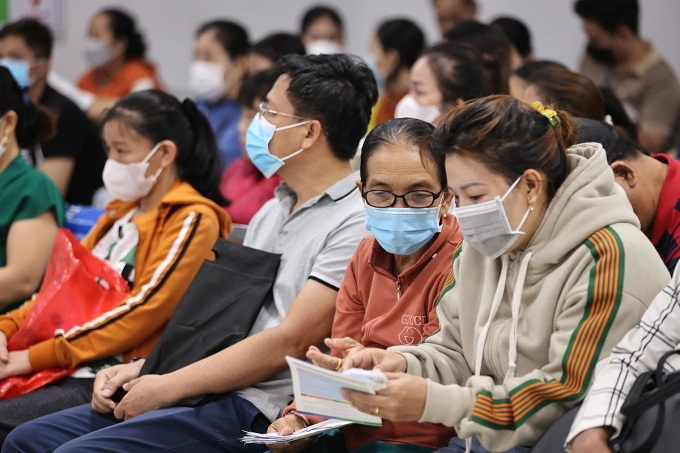 TP HCM: Gần 2.500 tỷ đồng BHYT bị "treo", bệnh viện gặp khó khăn hoạt động
