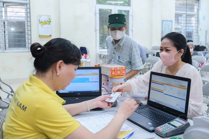 TP.HCM đề xuất tăng hỗ trợ BHXH, BHYT, hướng tới mở rộng bao phủ cho người lao động và sinh viên