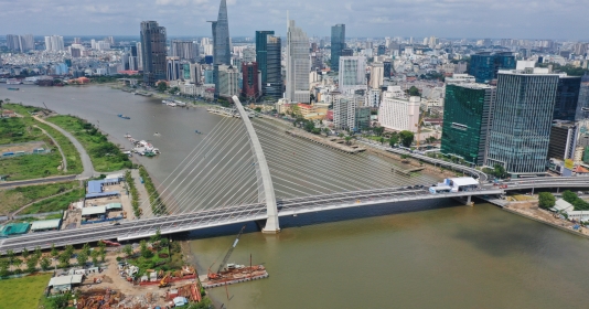 TPHCM tăng trưởng GRDP 5,81%, bứt phá trong chuyển đổi số năm 2023