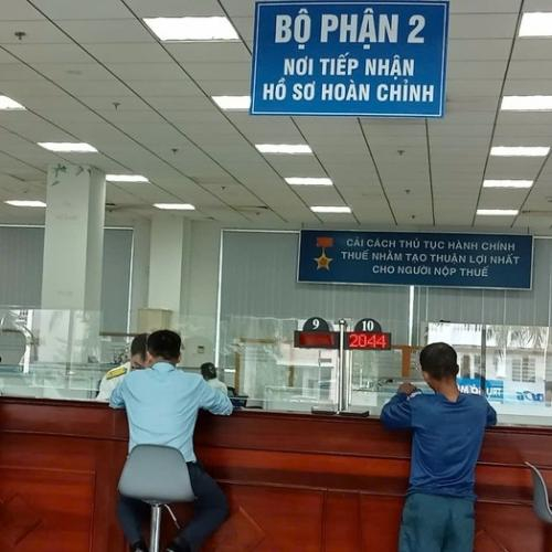 Thuế TP HCM Công Khai Danh Sách Công Chức Hỗ Trợ Người Nộp Thuế