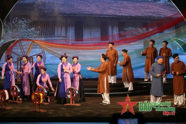 Hà Tĩnh Khai mạc chương trình nghệ thuật “Đôi bờ Ví, Giặm”