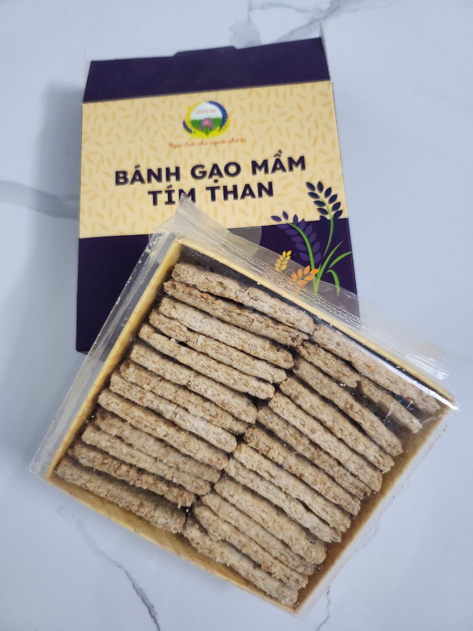 Bánh gạo lứt nên ăn kèm thực phẩm nào khi giảm cân?