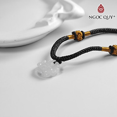 Mặt dây chuyền hồ ly đá bạch ngọc mệnh thủy kim - Ngọc Quý Gemstones