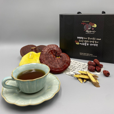 Nước tinh chất Nấm Linh Chi thanh xuân Hàn Quốc - Hộp 30 gói