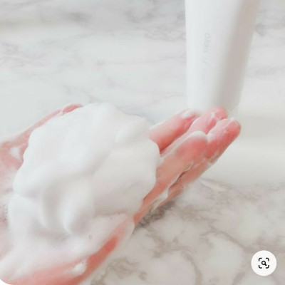 Sữa Tắm Trắng Sáng Da Từ Hạt Ý Dĩ Hatomugi (Chai 800 mL)