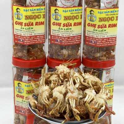 Ghẹ sữa rim gói (hộp) 1 kg đã chế biến ăn liền ngon ơi là ngon của shop Đặc Sản Biển Phan Thiết NGỌC DŨNG. Hạn sử dụng 12 tháng kể từ ngày đặt hàng