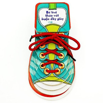 Bé Trai Tháo Vát Buộc Dây Giày