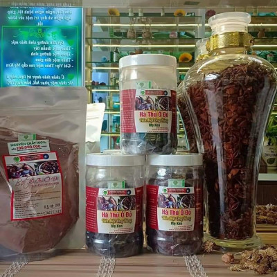 HÀ THỦ Ô ĐỎ VIÊN MÈ ĐEN VÀ MẬT ONG RỪNG MẸ KEN