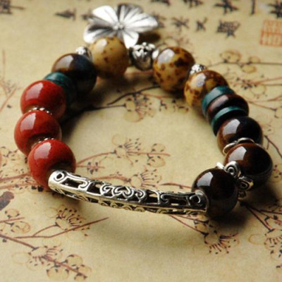 Vòng tay gốm charm hoa 5 cánh Vintage xuất Nhật VGOM18