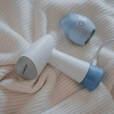 Bàn là, bàn ủi hơi nước cầm tay du lịch Philips STH1000, công suất 980W, bảo hành 2 năm | Hàng Chính Hãng