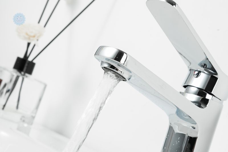 Vòi chậu lavabo nóng lạnh Frap F1061- Hàng Chính Hãng LIÊN BANG NGA