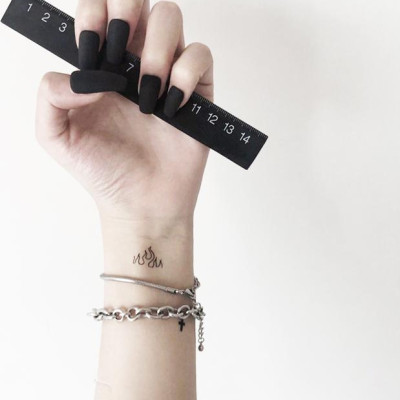 Lắc tay titan kim loại cá tính cho nam và nữ