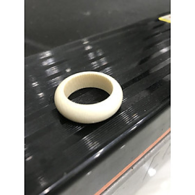 Nhẫn Nam Đẹp Màu Trắng Ngà Vân trơn bóng tròn Ni 19mm cao 8mm dầy 4mm các anh đeo ngón cái hay bất kỳ ngón tay nào ni lọt vừa tay là 19mm ạ