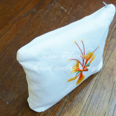 Túi mỹ phẩm thêu tay - Hoa phượng vỹ