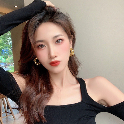 Khuyên tai, Bông nữ tròn lò xo sành điệu