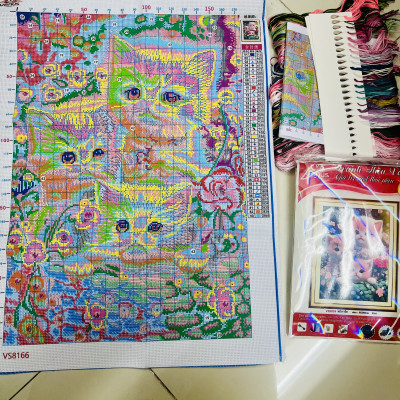 Tranh thêu kín mèo dễ thương vs8059, kích thước 50 x 68 cm