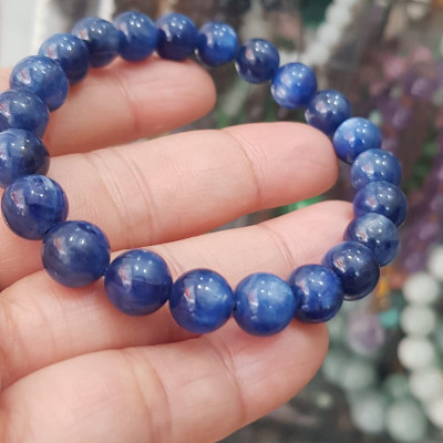 Vòng tay nữ đá  kyanite tự nhiên cao cấp hay đá Sapphire nước xanh dương Đậm bóng đẹp 8,5mm nữ mệnh Thủy mệnh Mộc đeo ạ