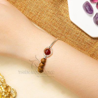 Vòng tay trầm hương tự nhiên mix charm bạc 925 cao cấp - Thiên Mộc Hương - Trầm Tốc Lào - Đá Thạch Anh